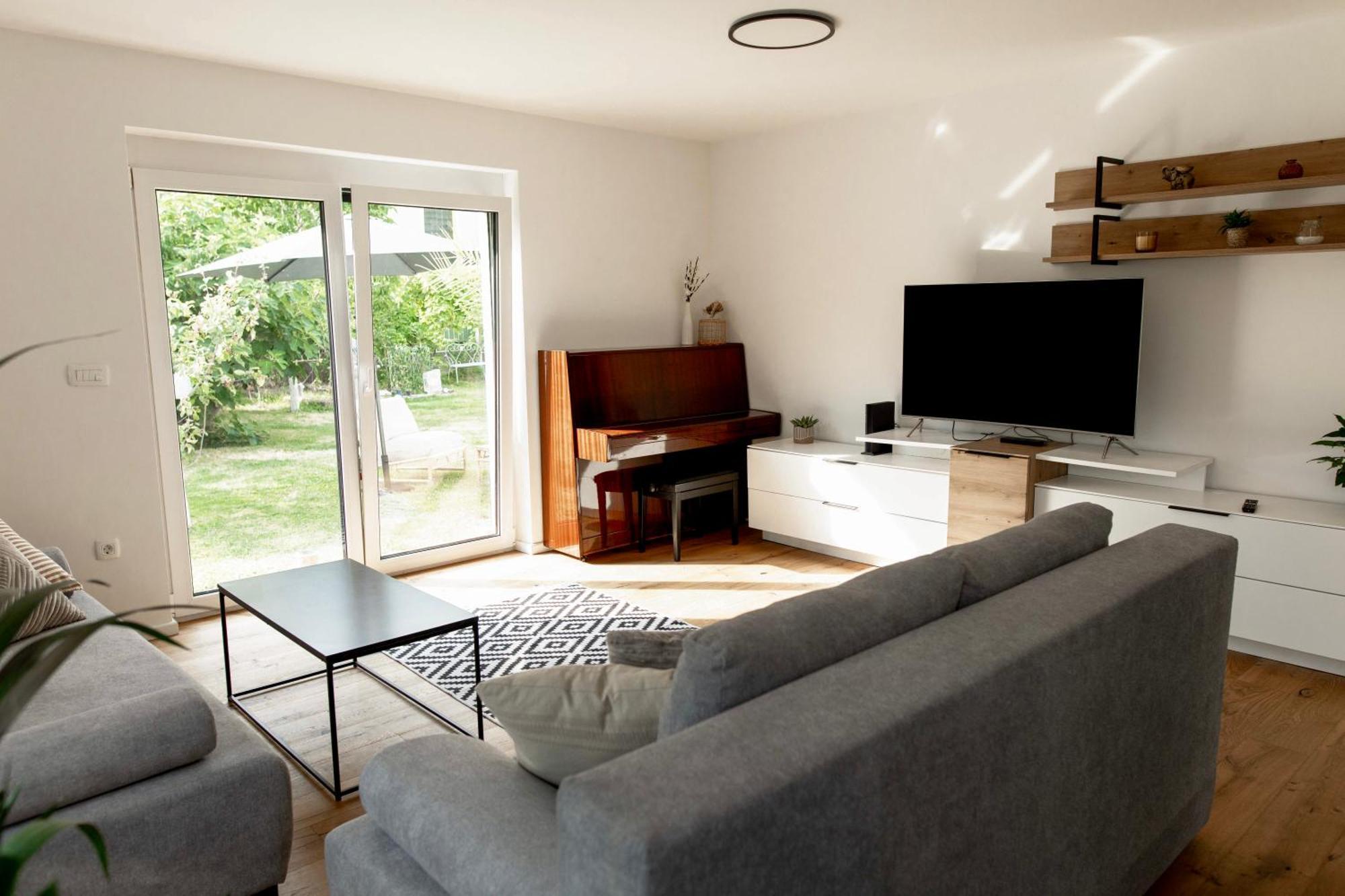 Aura Apartments Zirovnica Zimmer foto